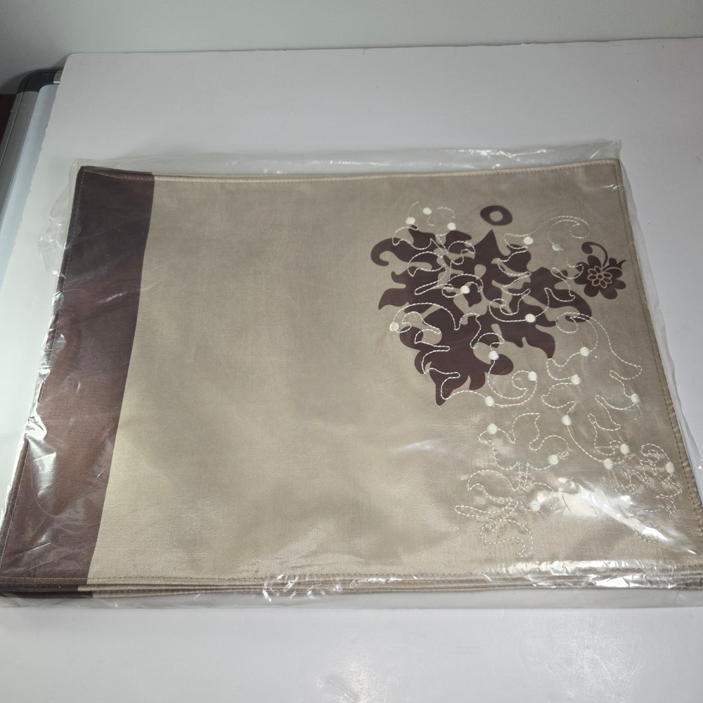 Pack of 6 Mainstays Placemat‎ Beige Embroidered Floral Design Machine Washable